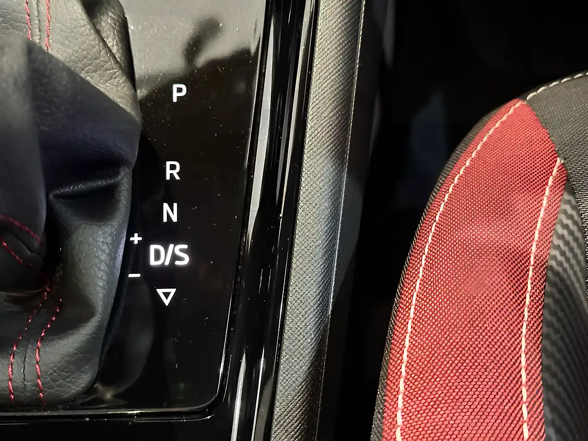 Used 2021 Skoda Kamiq Monte Carlo Black - Interior and Exterior details 17