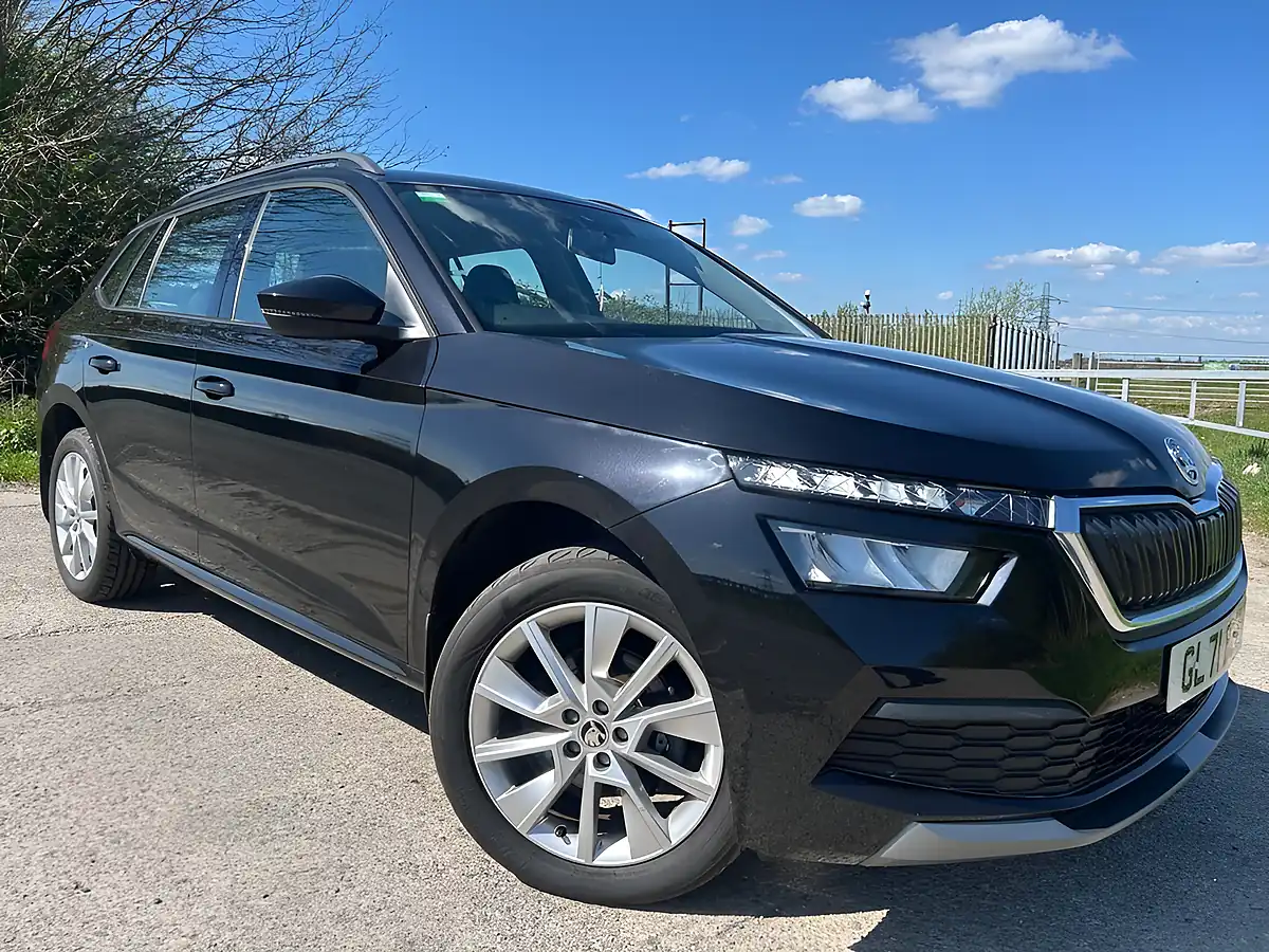 Used 2021 Skoda Kamiq Se Black - Front View