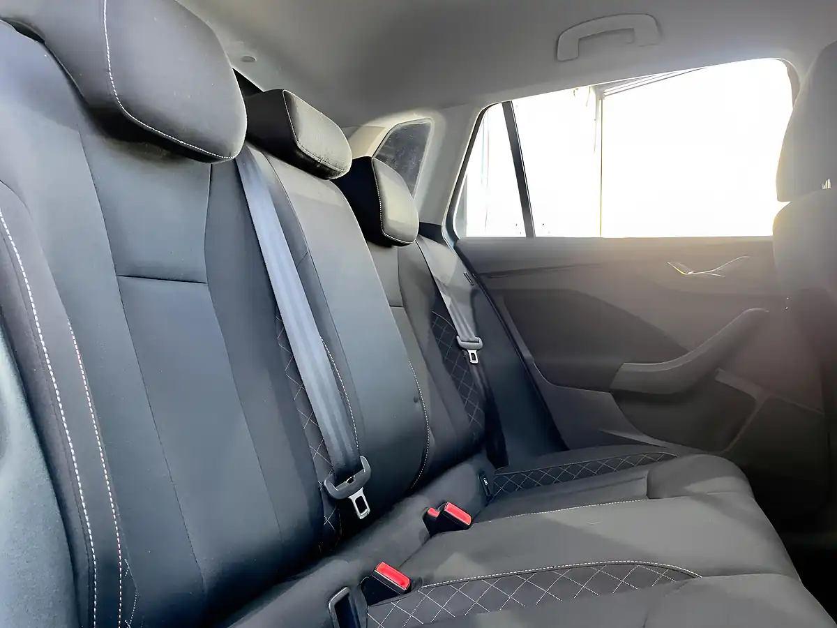 Used 2021 Skoda Kamiq Se Blue - Interior and Exterior details 15