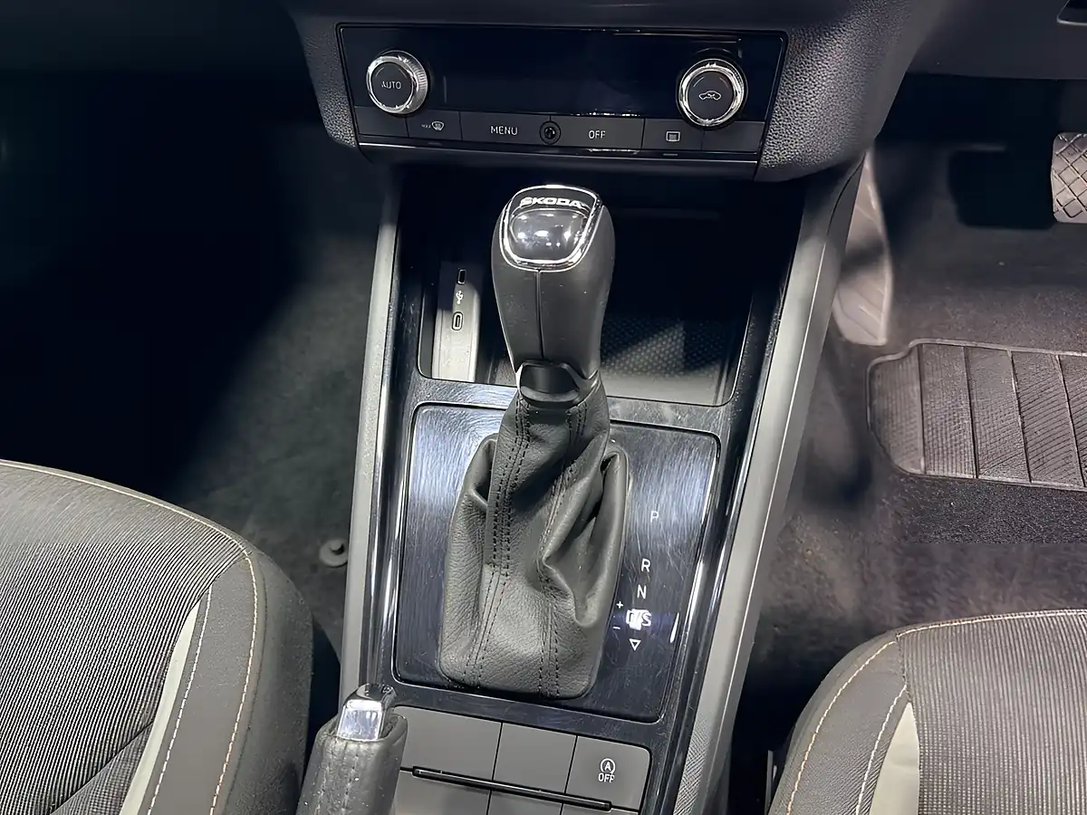 Used 2021 Skoda Kamiq Se L Black Magic Pearl Effect - Interior and Exterior details 16