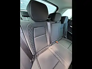 Used 2021 Skoda Karoq Se Blue - Interior and Exterior details 15