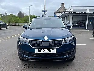 Used 2021 Skoda Karoq Se Blue - Interior and Exterior details 4