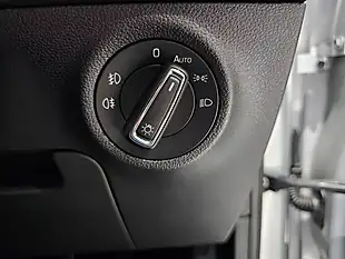 Used 2021 Skoda Karoq Se L Brilliant Silver - Interior and Exterior details 16