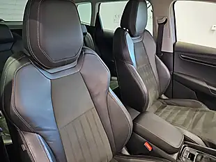 Used 2021 Skoda Karoq Se L Brilliant Silver - Interior and Exterior details 17