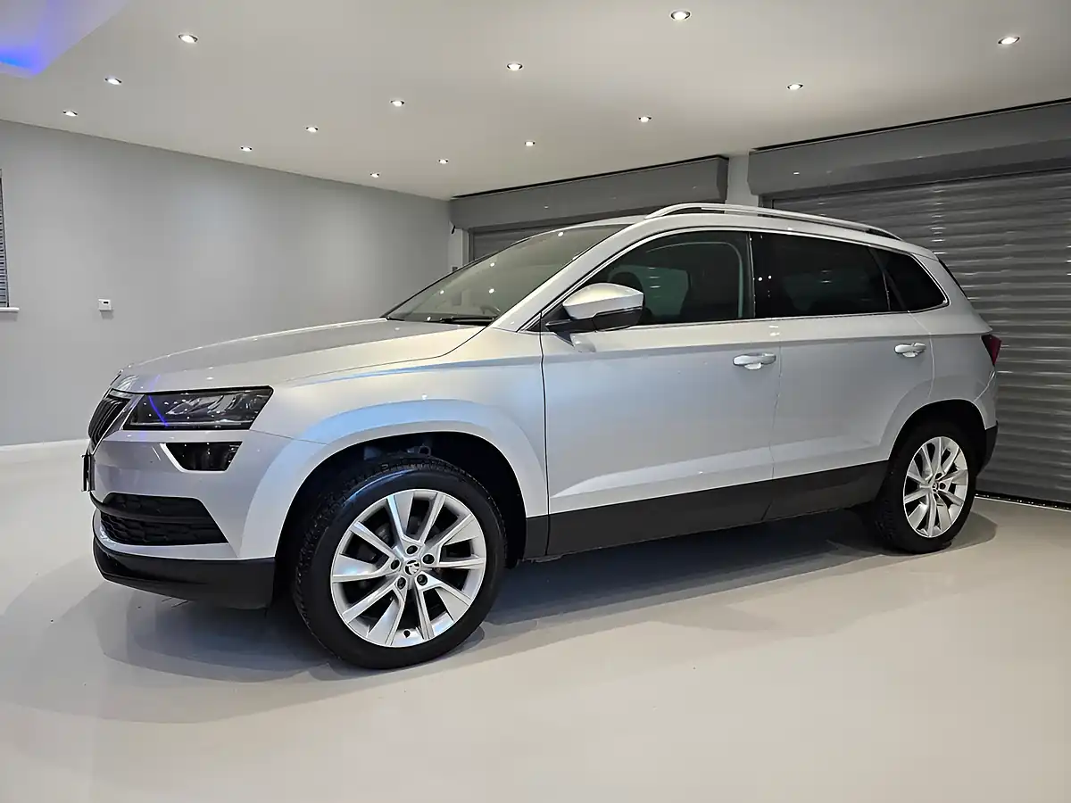 Used 2021 Skoda Karoq Se L Brilliant Silver - Interior and Exterior details 7