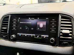 Used 2021 Skoda Karoq Se Technology Grey - Interior and Exterior details 11