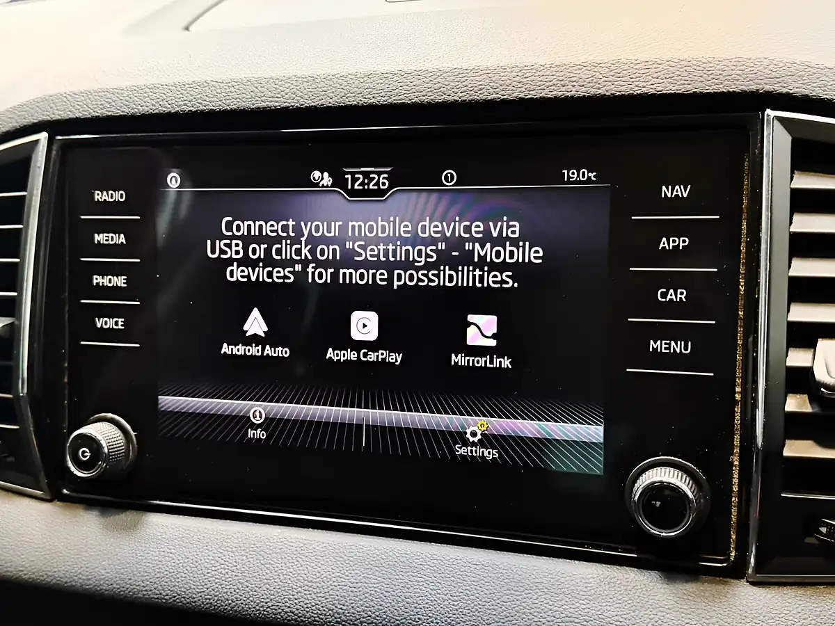 Used 2021 Skoda Karoq Se Technology Grey - Interior and Exterior details 18