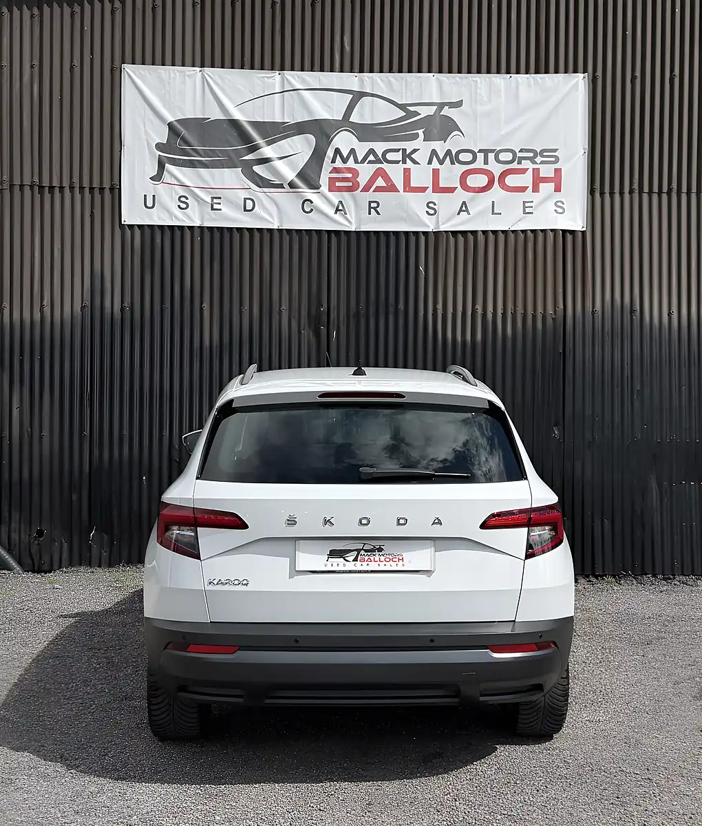 Used 2021 Skoda Karoq Se White - Interior and Exterior details 6