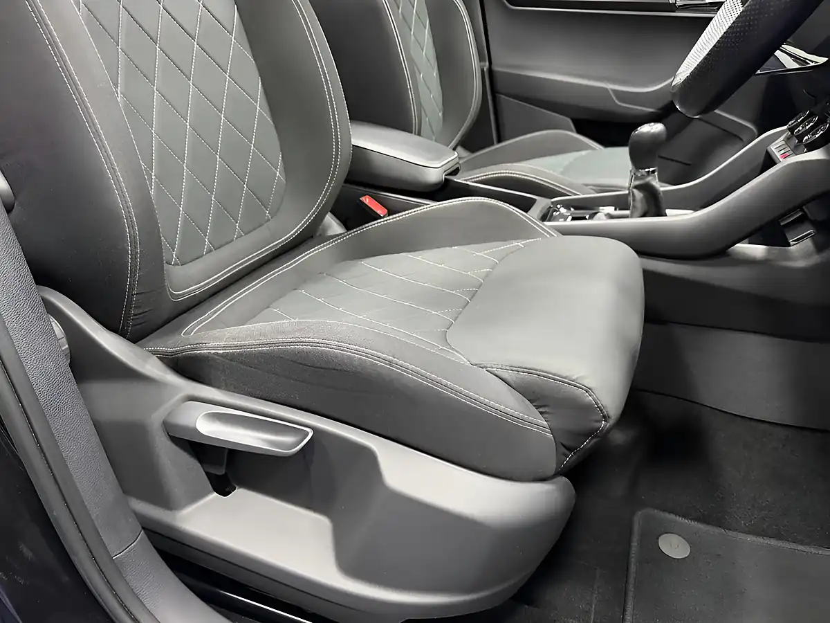 Used 2021 Skoda Karoq Sportline Black Magic - Interior and Exterior details 18