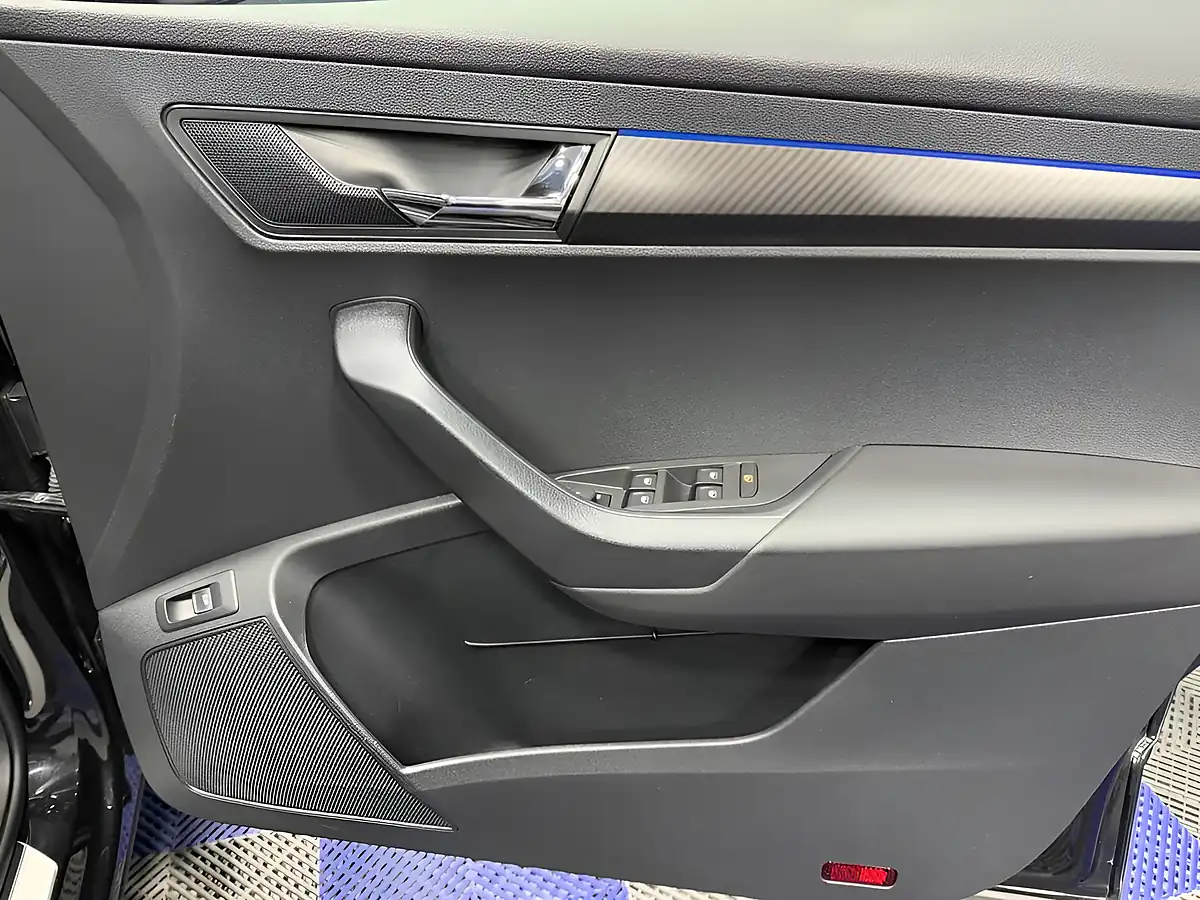 Used 2021 Skoda Karoq Sportline Black Magic - Interior and Exterior details 20