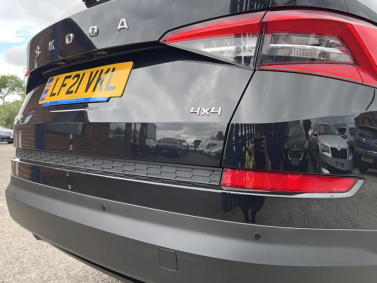 Used 2021 Skoda Kodiaq Se Black Magic Pearl Met - Interior and Exterior details 18