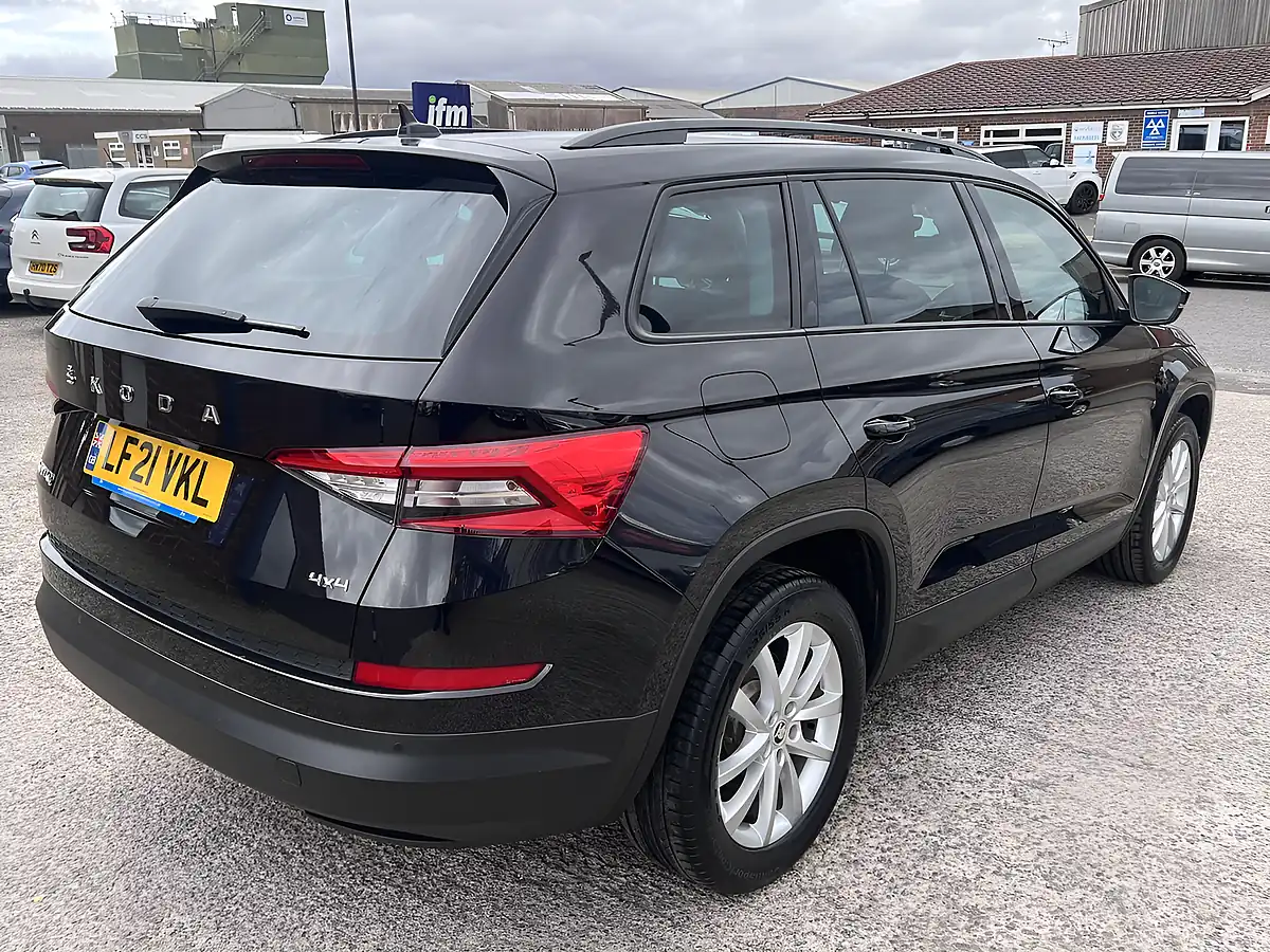 Used 2021 Skoda Kodiaq Se Black Magic Pearl Met - Interior and Exterior details 6