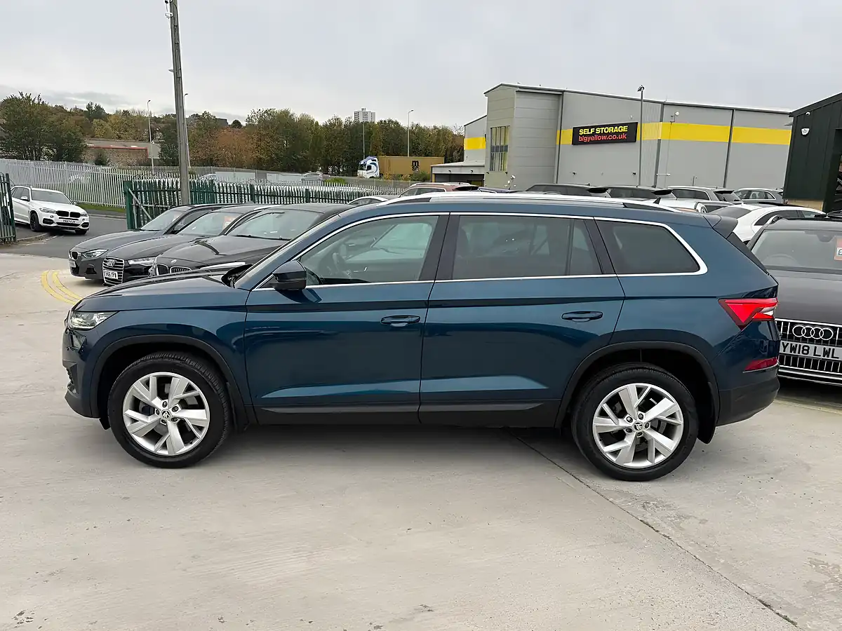 Used 2021 Skoda Kodiaq Se L Blue - Interior and Exterior details 8