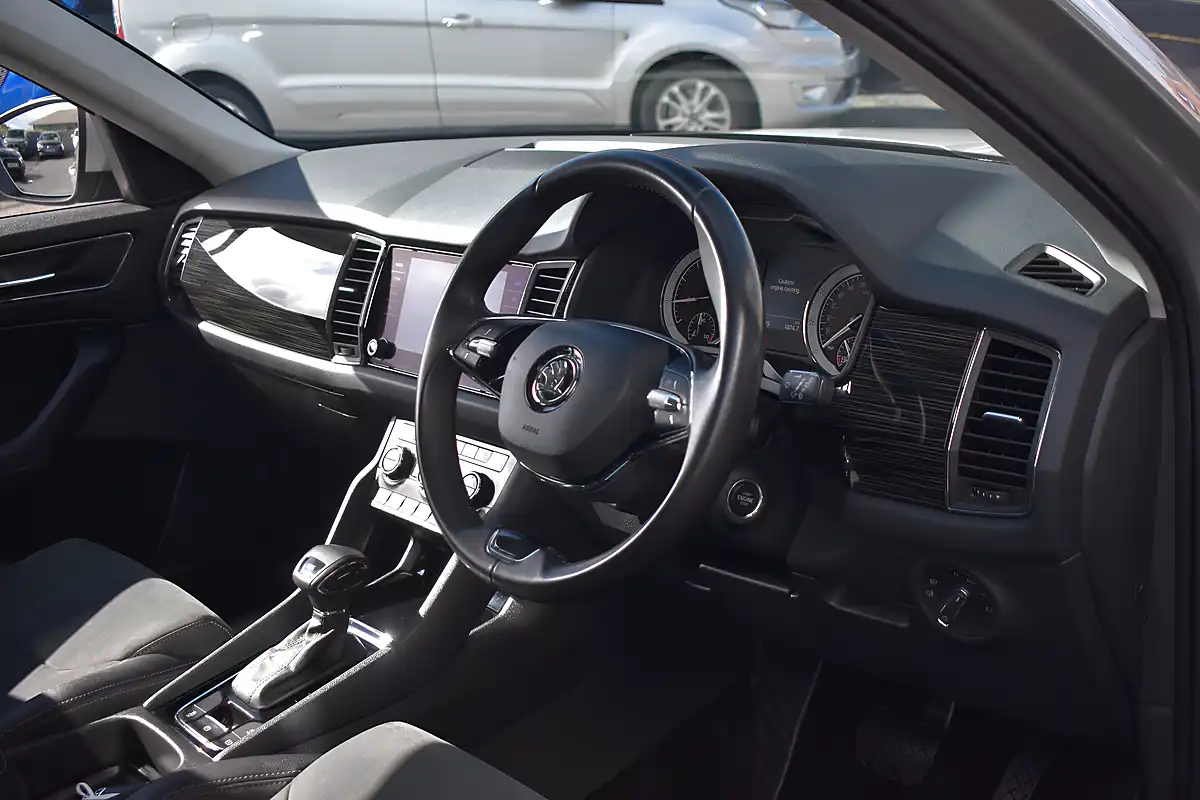 Used 2021 Skoda Kodiaq Se L Meteor Grey - Interior and Exterior details 11