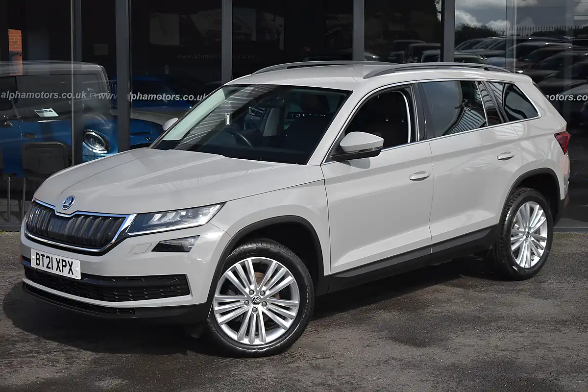 Used 2021 Skoda Kodiaq Se L Meteor Grey - Interior and Exterior details 4