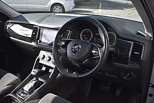 Used 2021 Skoda Kodiaq Se L Meteor Grey - Interior and Exterior details 8