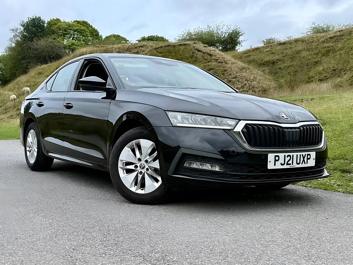 Used 2021 Skoda Octavia Se Technology Black - Interior and Exterior details 7