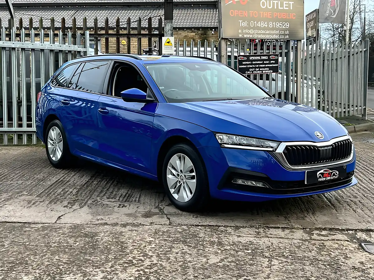 Used 2021 Skoda Octavia Se Technology Blue - Interior and Exterior details 4