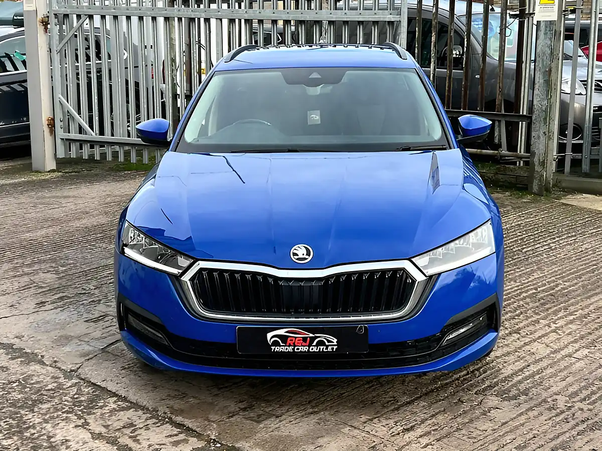 Used 2021 Skoda Octavia Se Technology Blue - Interior and Exterior details 6
