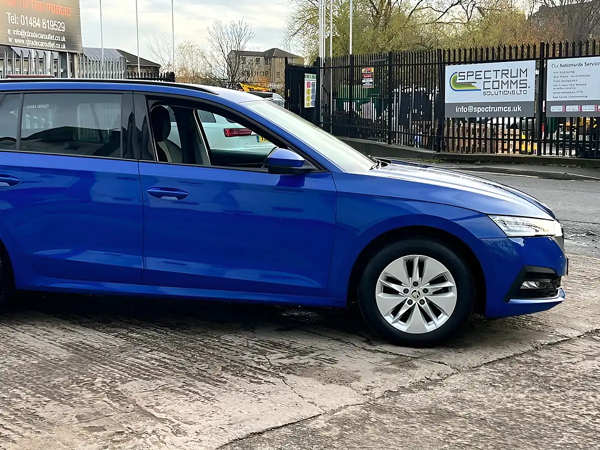 Used 2021 Skoda Octavia Se Technology Blue - Interior and Exterior details 9