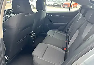 Used 2021 Skoda Octavia Se Technology Brilliant Silver - Interior and Exterior details 17