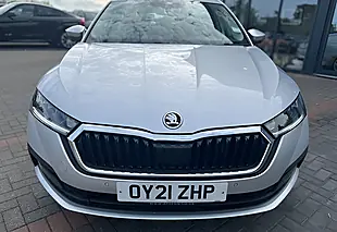 Used 2021 Skoda Octavia Se Technology Brilliant Silver - Interior and Exterior details 3