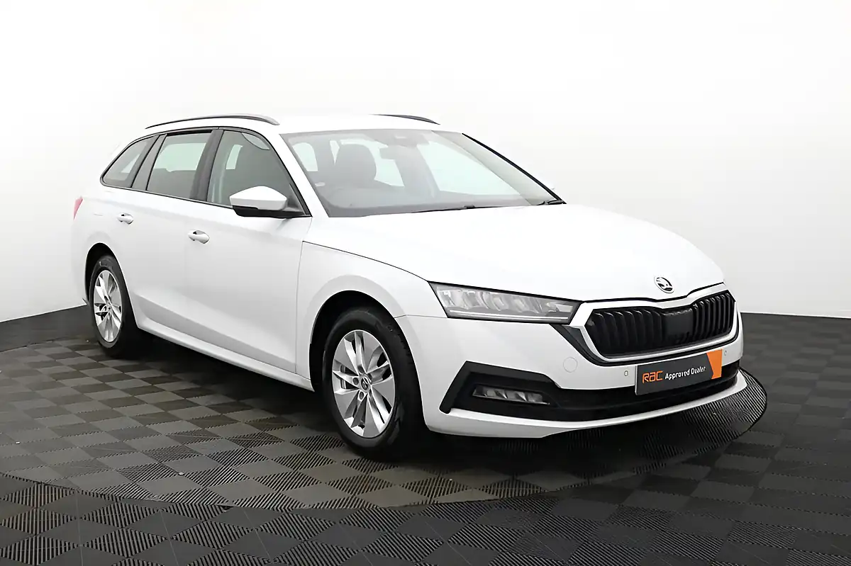 Used 2021 Skoda Octavia Se Technology White - Interior and Exterior details 10