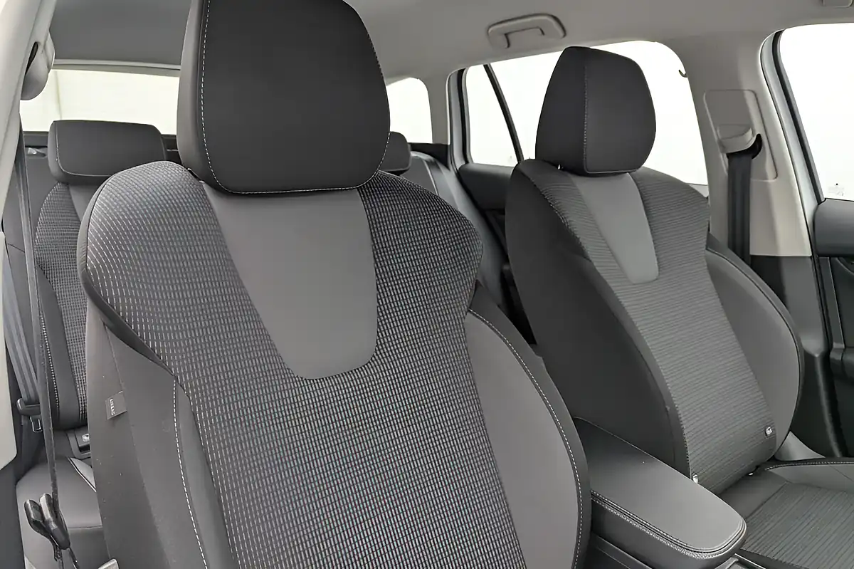 Used 2021 Skoda Octavia Se Technology White - Interior and Exterior details 14