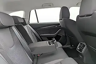 Used 2021 Skoda Octavia Se Technology White - Interior and Exterior details 15