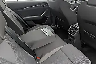 Used 2021 Skoda Octavia Se Technology White - Interior and Exterior details 17