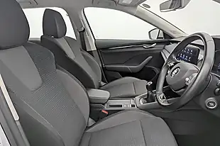 Used 2021 Skoda Octavia Se Technology White - Interior and Exterior details 3