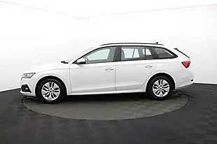 Used 2021 Skoda Octavia Se Technology White - Interior and Exterior details 7