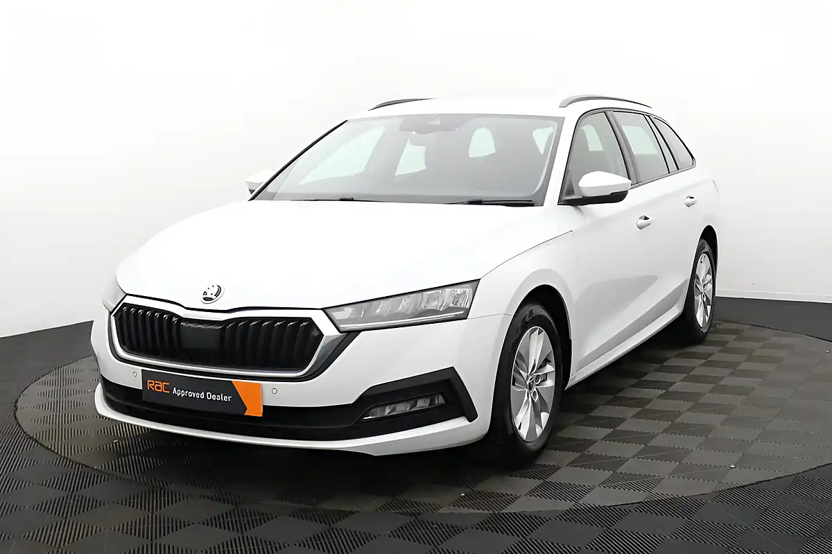 Used 2021 Skoda Octavia Se Technology White - Interior and Exterior details 8