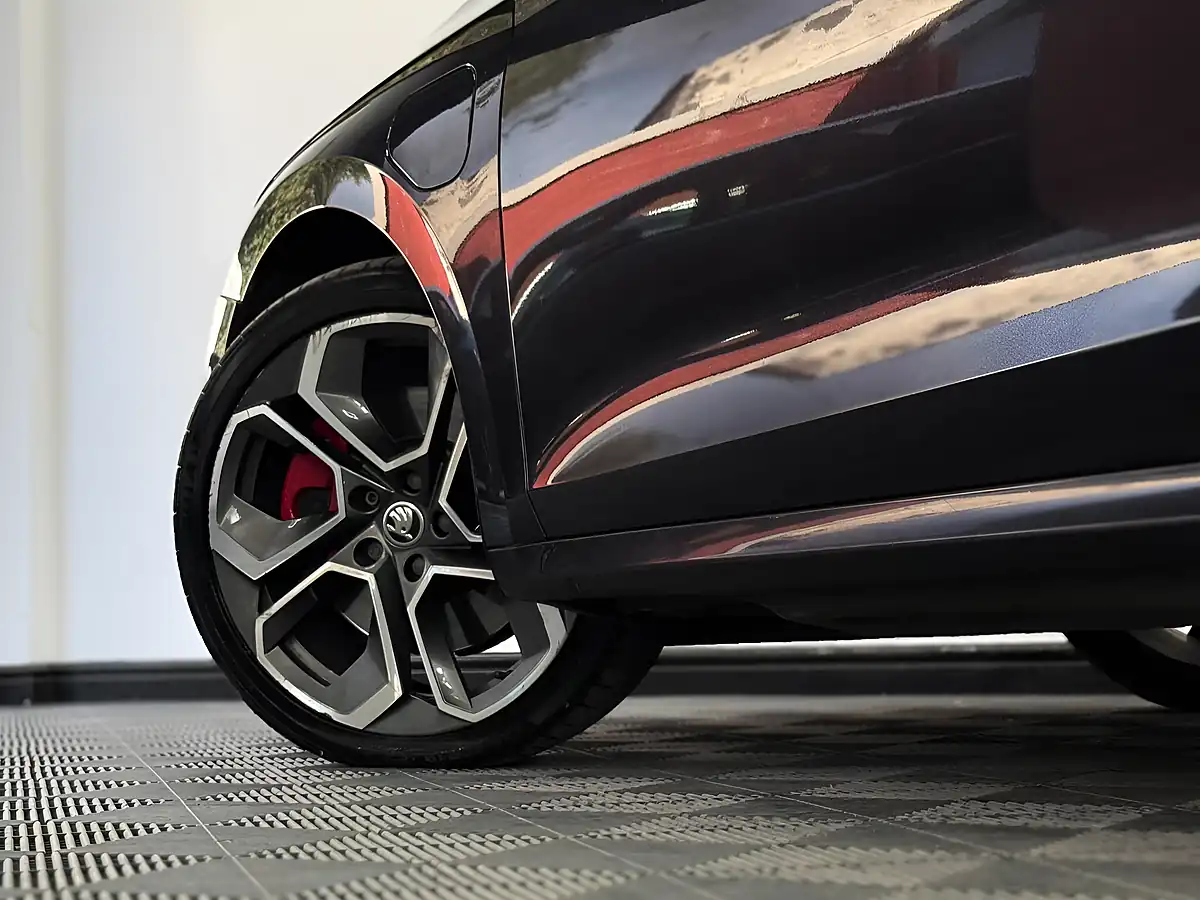 Used 2021 Skoda Octavia VRS Black - Interior and Exterior details 7