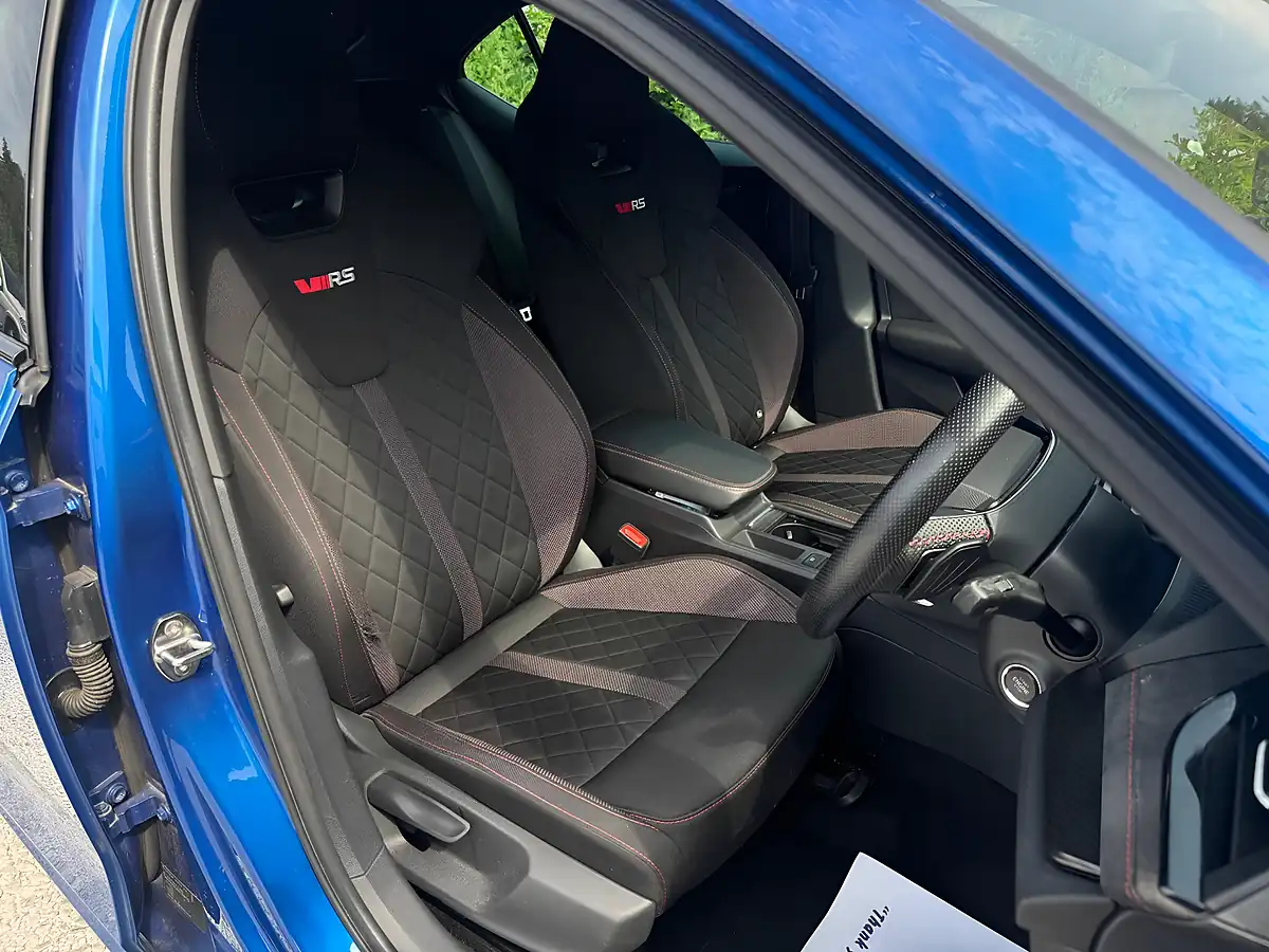 Used 2021 Skoda Octavia VRS Blue - Interior and Exterior details 11