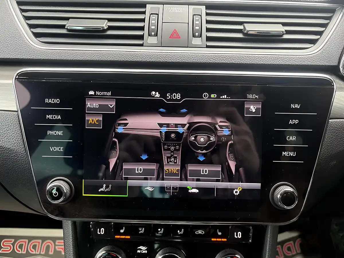 Used 2021 Skoda Superb Se L Silver - Interior and Exterior details 13