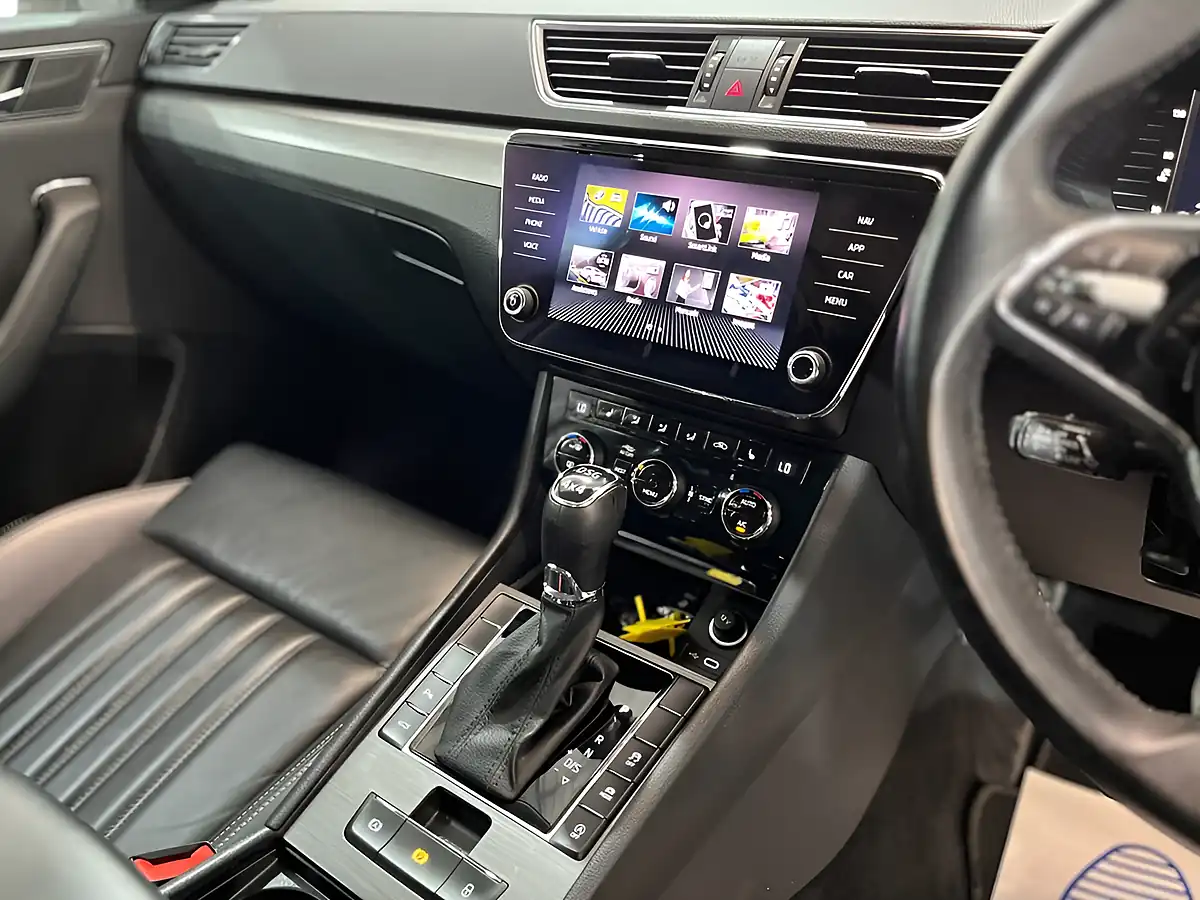 Used 2021 Skoda Superb Se L White - Interior and Exterior details 19