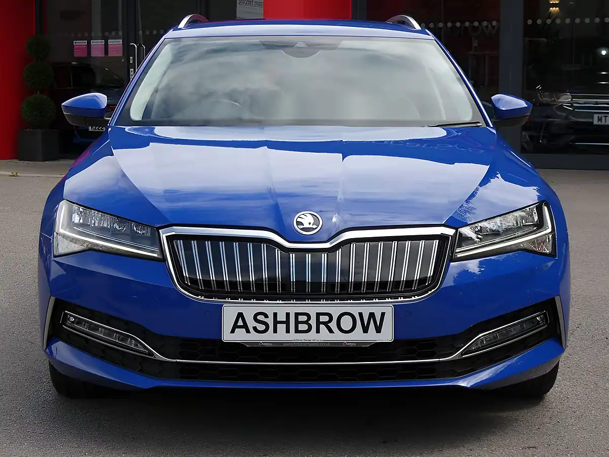 Used 2021 Skoda Superb Se Technology Energy Blue - Interior and Exterior details 7
