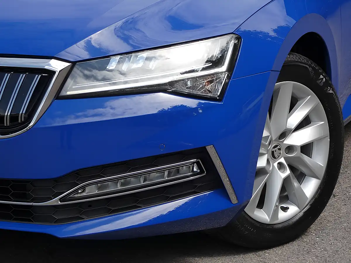 Used 2021 Skoda Superb Se Technology Energy Blue - Interior and Exterior details 9