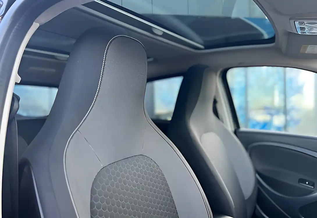 Used 2021 Smart Forfour Premium Black/Black - Interior and Exterior details 19