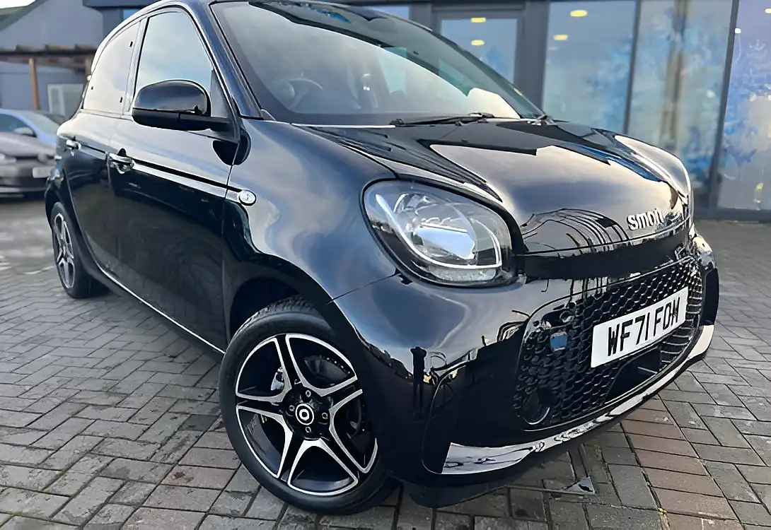 Used 2021 Smart Forfour Premium Black/Black - Interior and Exterior details 3