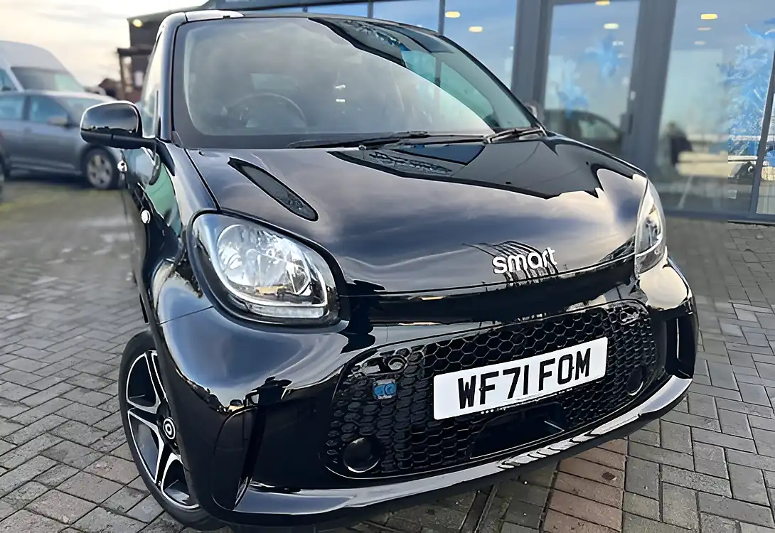 Used 2021 Smart Forfour Premium Black/Black - Interior and Exterior details 4