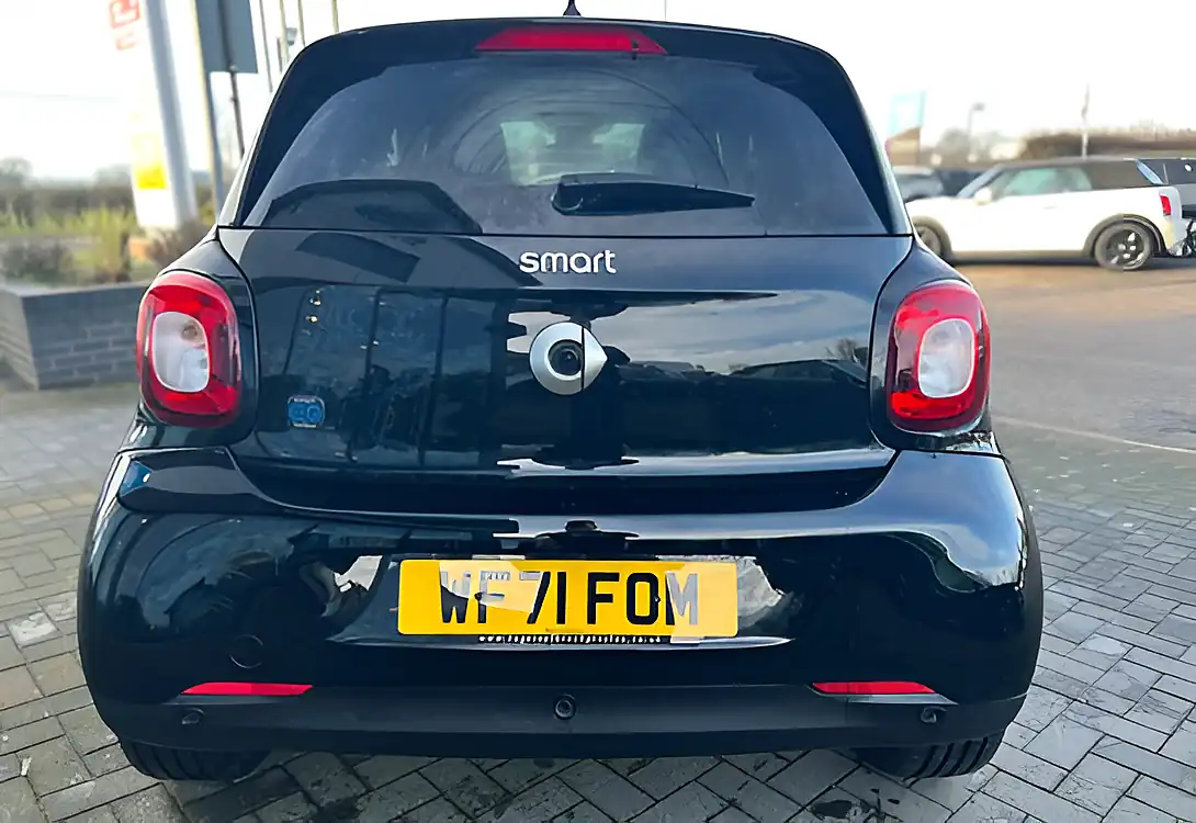 Used 2021 Smart Forfour Premium Black/Black - Interior and Exterior details 11
