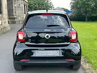 Used 2021 Smart Forfour Premium Black - Interior and Exterior details 11