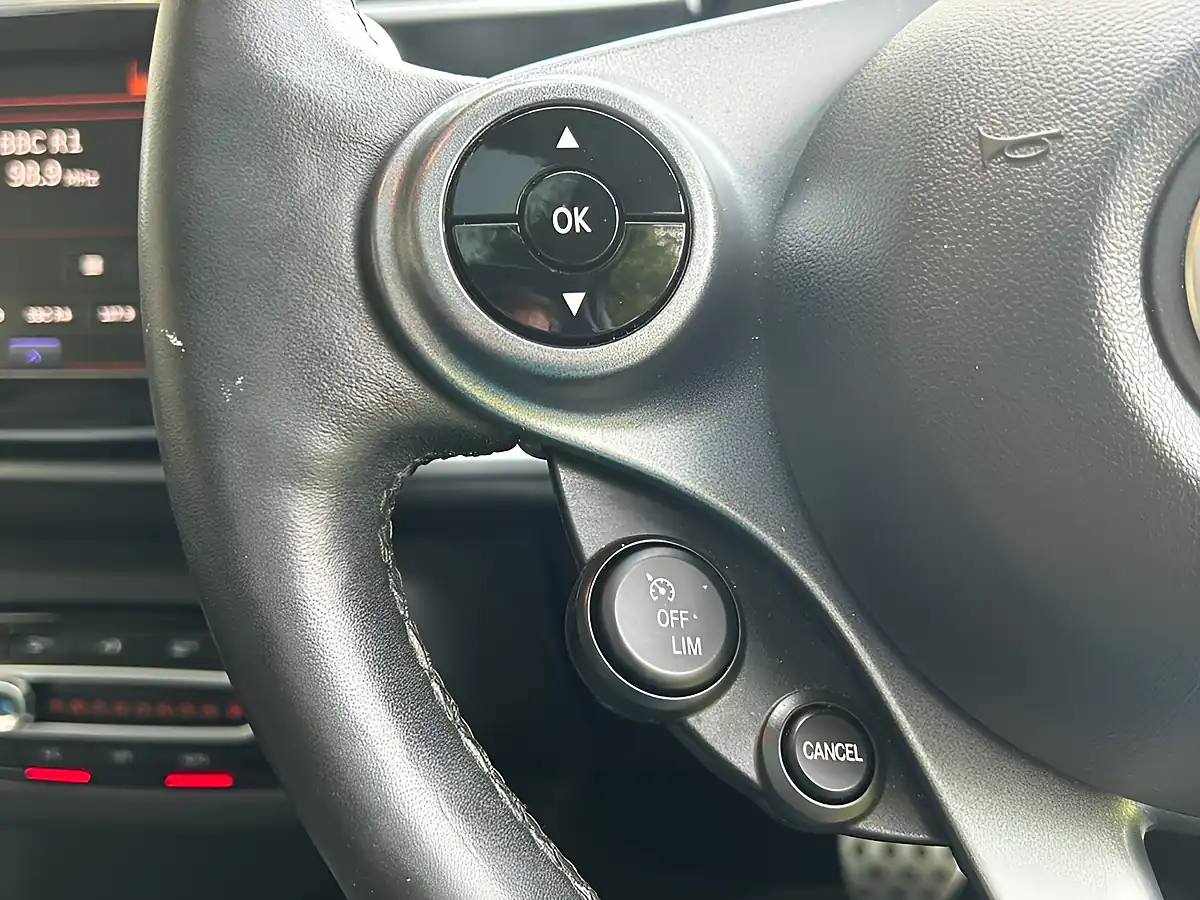 Used 2021 Smart Forfour Premium Black - Interior and Exterior details 19