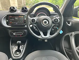 Used 2021 Smart Forfour Premium Black - Interior and Exterior details 7
