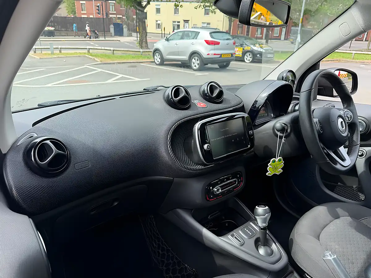 Used 2021 Smart Fortwo Brabus Line Black - Interior and Exterior details 13