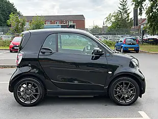 Used 2021 Smart Fortwo Brabus Line Black - Interior and Exterior details 8
