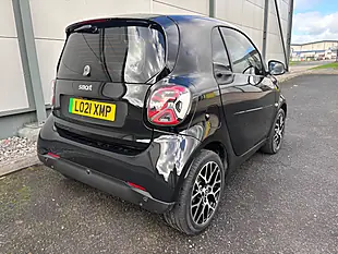 Used 2021 Smart Fortwo Exclusive Black - Interior and Exterior details 13
