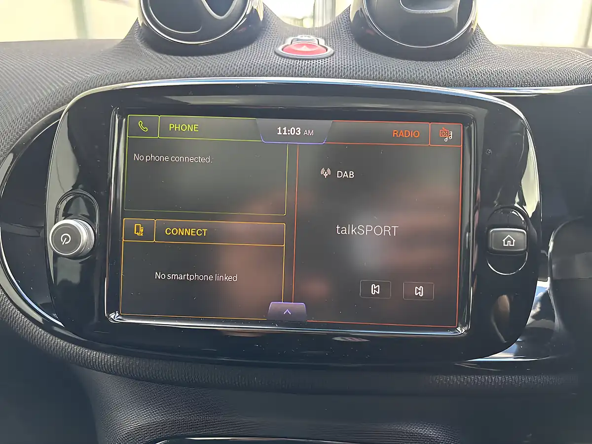 Used 2021 Smart Fortwo Exclusive Black - Interior and Exterior details 14
